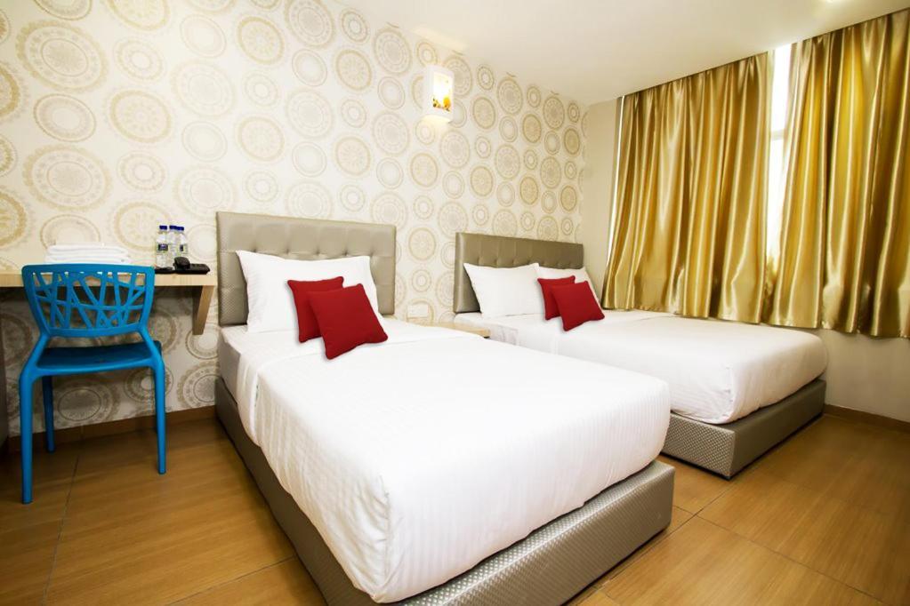 Star Romantic Batu Pahat Luaran gambar
