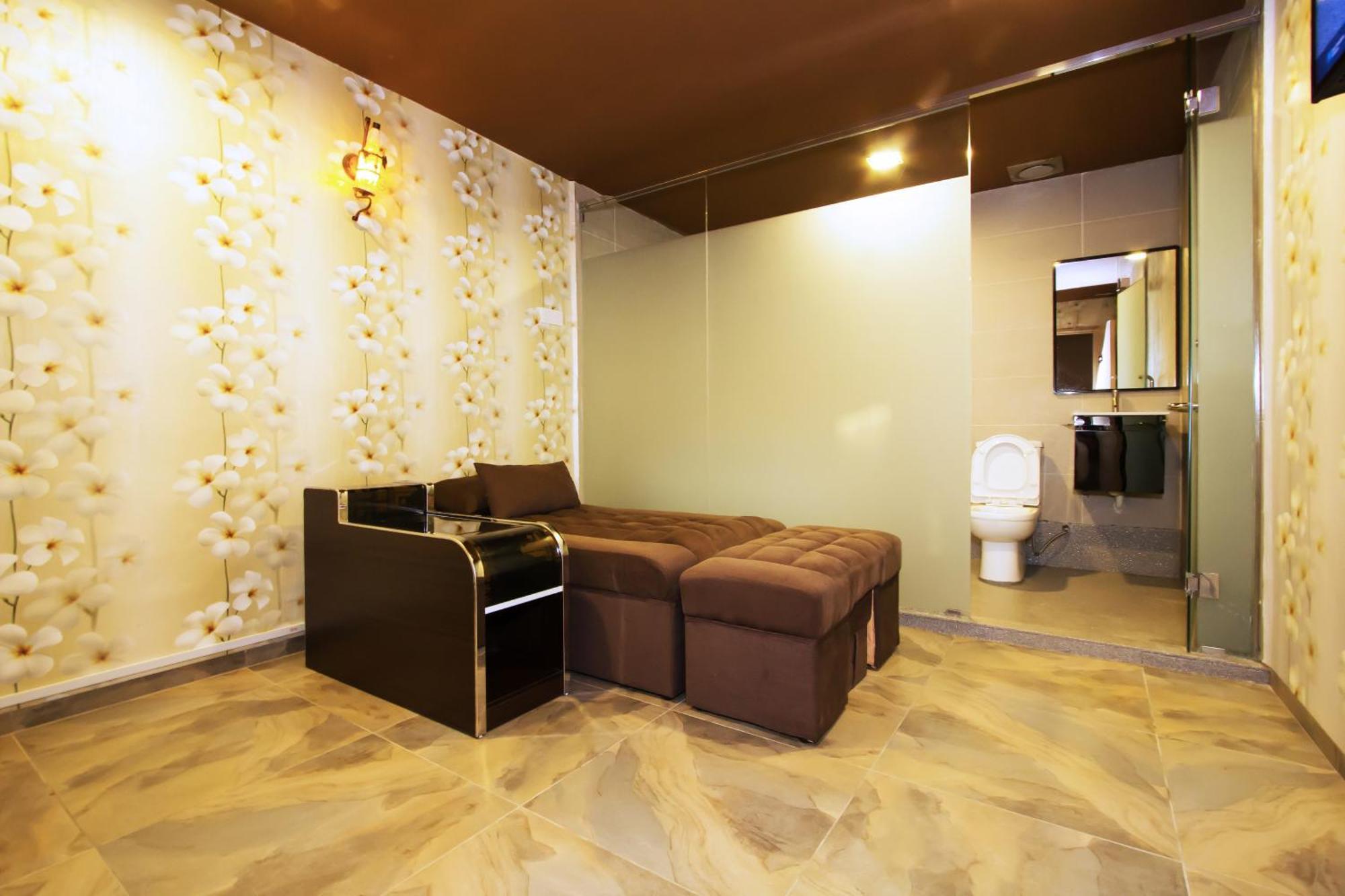 Star Romantic Batu Pahat Luaran gambar